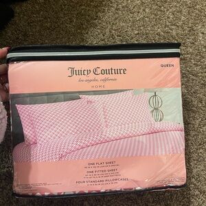 Juicy Couture Pink and White Bedding Set - Queen
